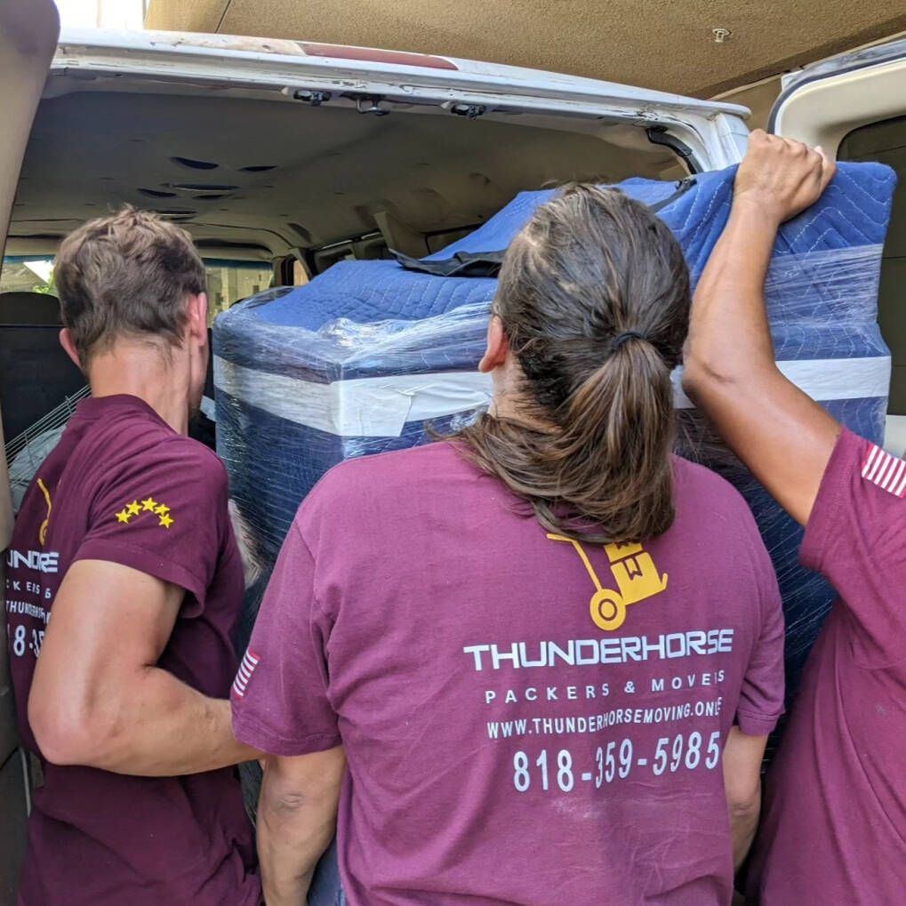 Thunderhorse movers working as a team.